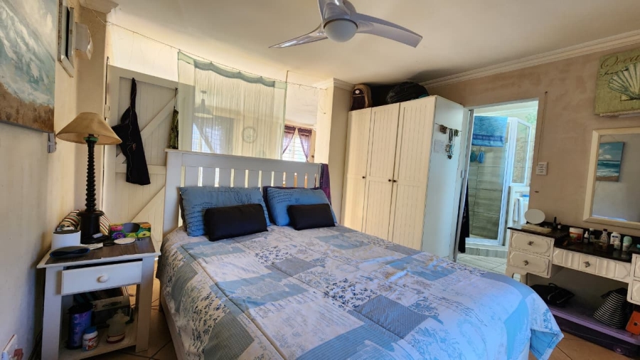 6 Bedroom Property for Sale in Southport KwaZulu-Natal