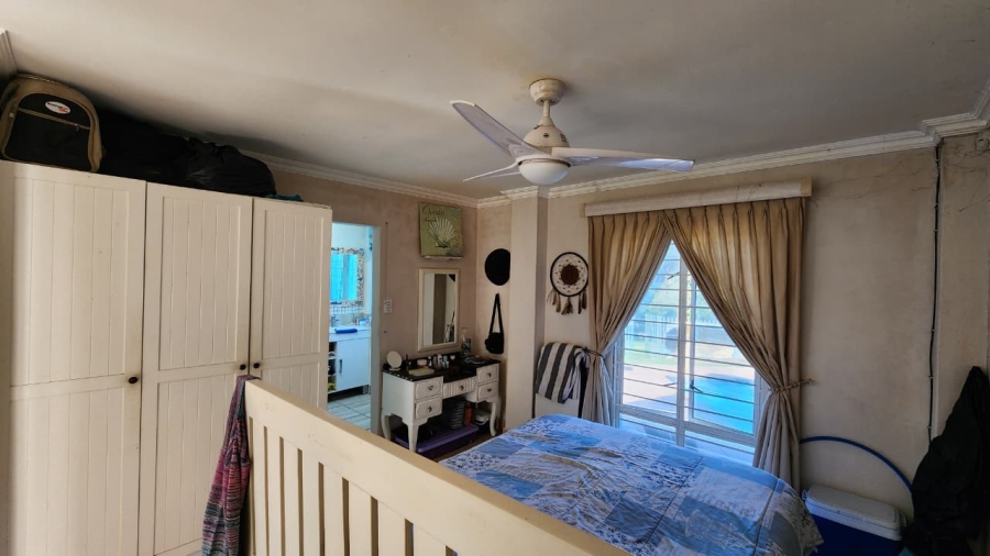 6 Bedroom Property for Sale in Southport KwaZulu-Natal