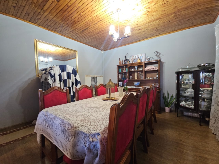 4 Bedroom Property for Sale in Lennoxton KwaZulu-Natal