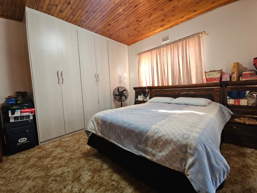 4 Bedroom Property for Sale in Lennoxton KwaZulu-Natal