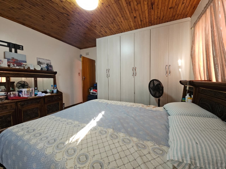 4 Bedroom Property for Sale in Lennoxton KwaZulu-Natal