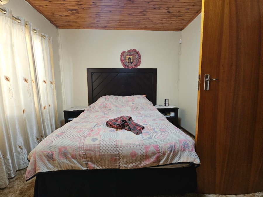 4 Bedroom Property for Sale in Lennoxton KwaZulu-Natal