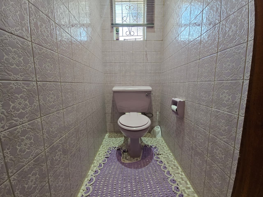 4 Bedroom Property for Sale in Lennoxton KwaZulu-Natal
