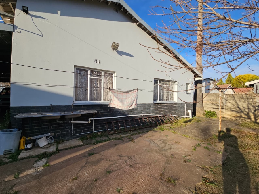 4 Bedroom Property for Sale in Lennoxton KwaZulu-Natal