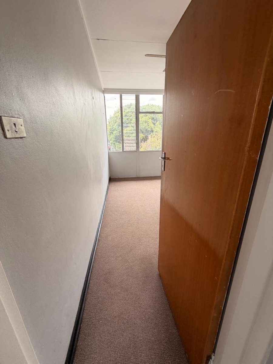 2 Bedroom Property for Sale in Huttenheights KwaZulu-Natal