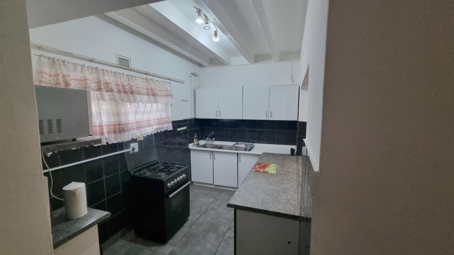 6 Bedroom Property for Sale in Leisure Bay KwaZulu-Natal