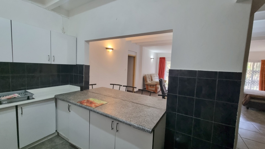 6 Bedroom Property for Sale in Leisure Bay KwaZulu-Natal