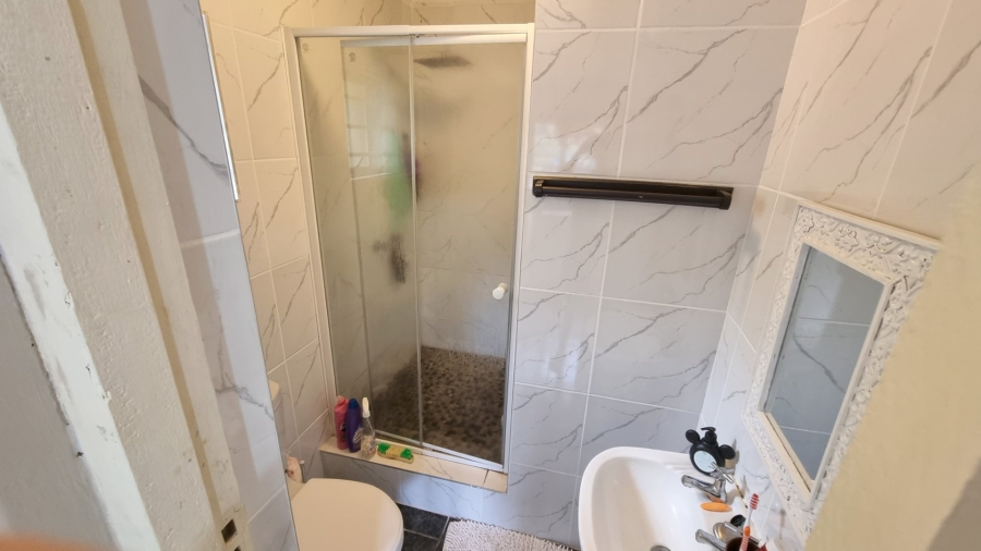 6 Bedroom Property for Sale in Leisure Bay KwaZulu-Natal