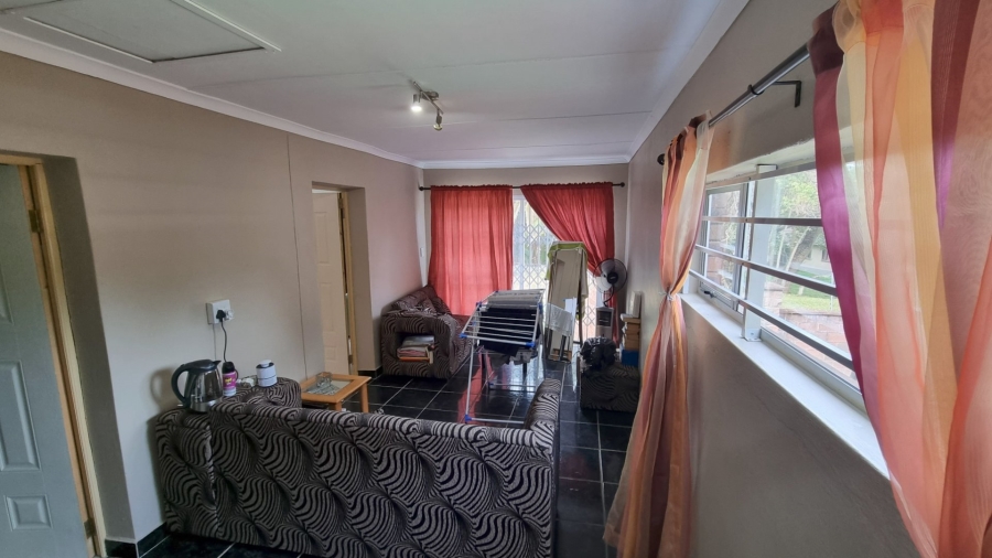 6 Bedroom Property for Sale in Leisure Bay KwaZulu-Natal
