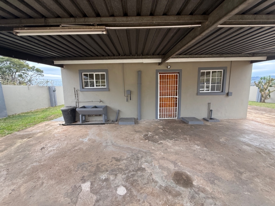 1 Bedroom Property for Sale in Dunveria KwaZulu-Natal