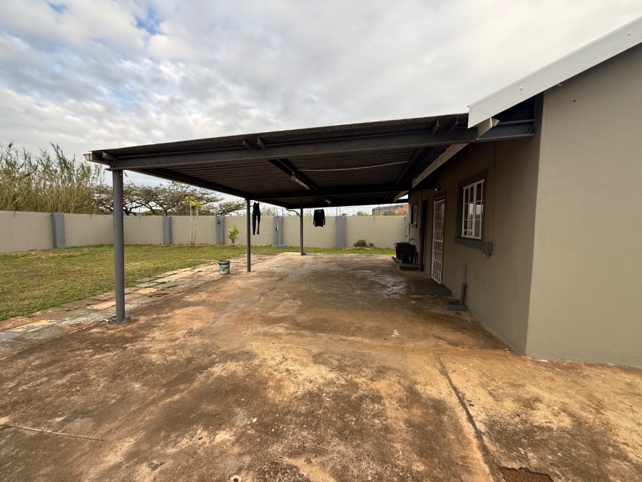 1 Bedroom Property for Sale in Dunveria KwaZulu-Natal