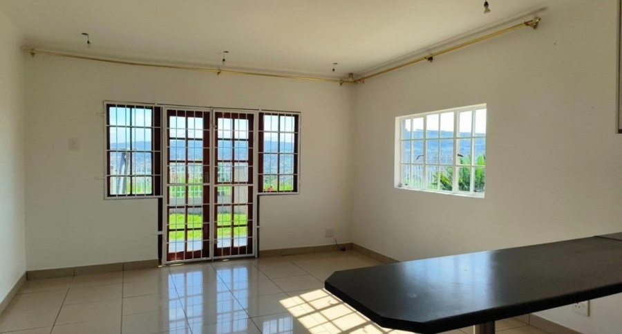 1 Bedroom Property for Sale in Dunveria KwaZulu-Natal