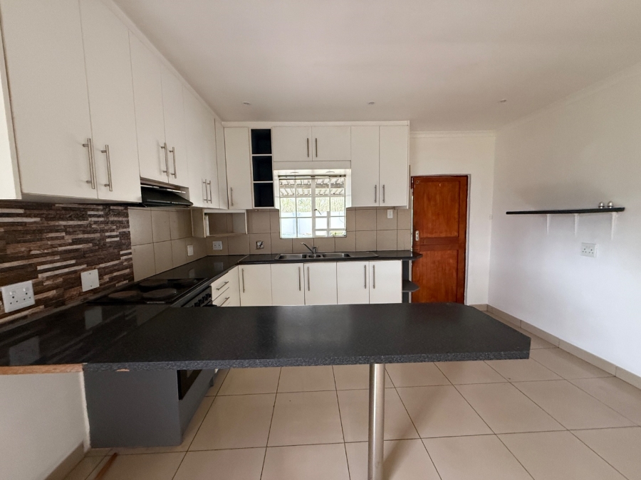 1 Bedroom Property for Sale in Dunveria KwaZulu-Natal
