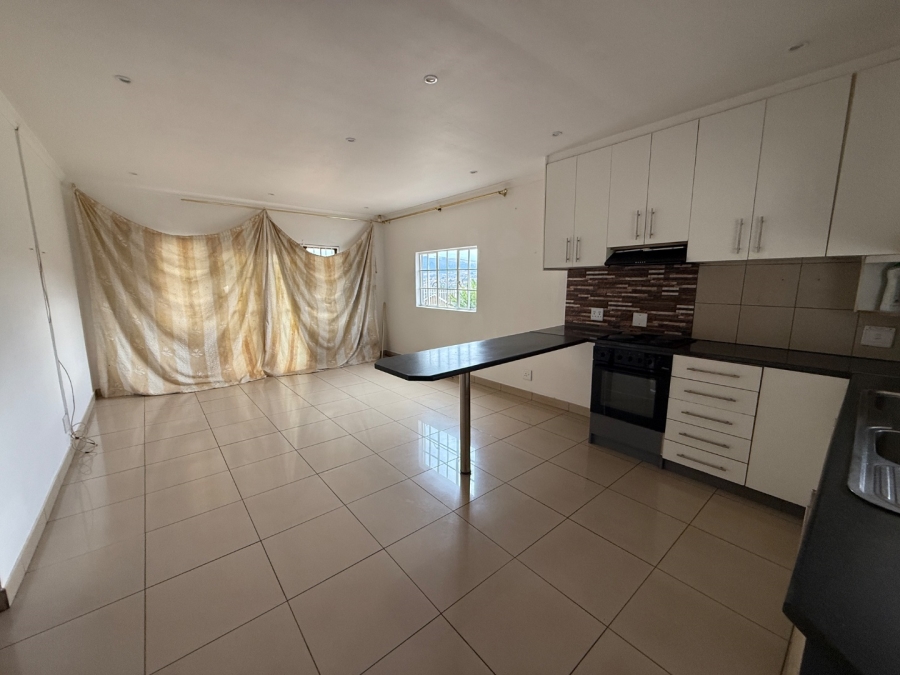 1 Bedroom Property for Sale in Dunveria KwaZulu-Natal