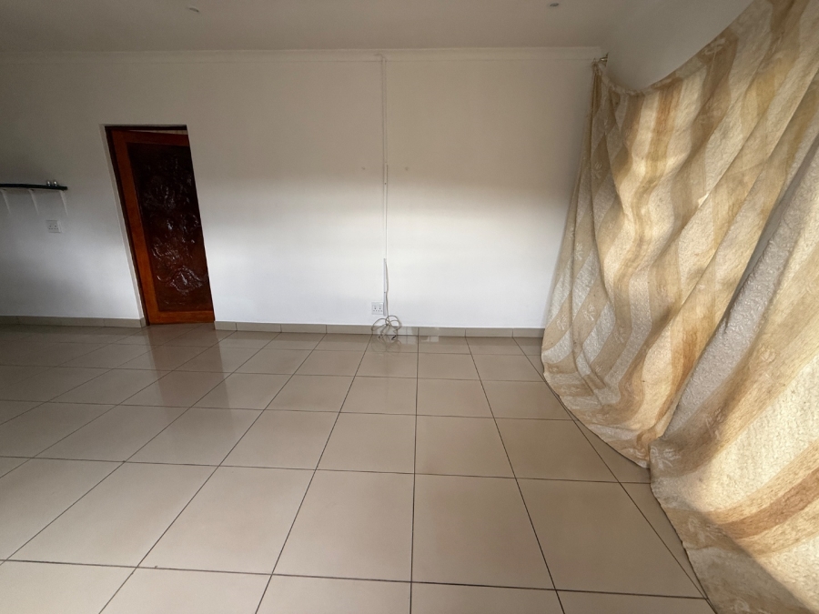 1 Bedroom Property for Sale in Dunveria KwaZulu-Natal