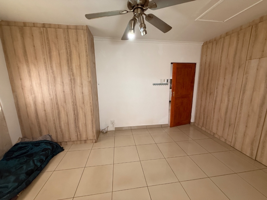 1 Bedroom Property for Sale in Dunveria KwaZulu-Natal