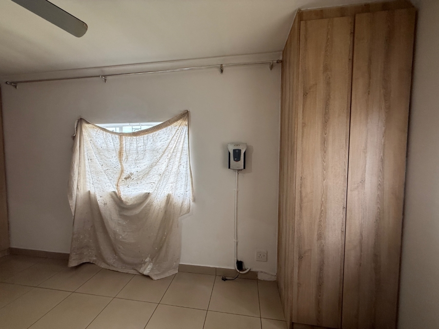 1 Bedroom Property for Sale in Dunveria KwaZulu-Natal