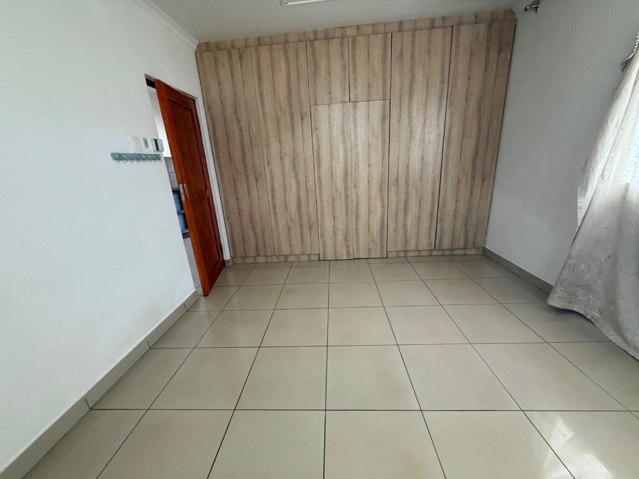 1 Bedroom Property for Sale in Dunveria KwaZulu-Natal