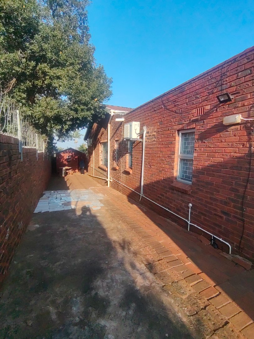  Bedroom Property for Sale in Isipingo Hills KwaZulu-Natal