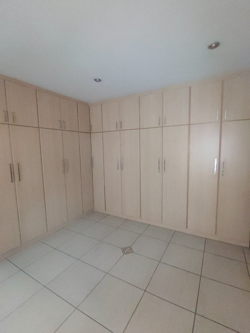  Bedroom Property for Sale in Isipingo Hills KwaZulu-Natal