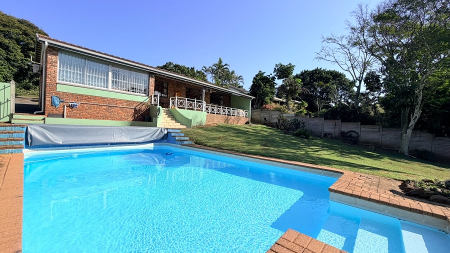 3 Bedroom Property for Sale in Uvongo KwaZulu-Natal