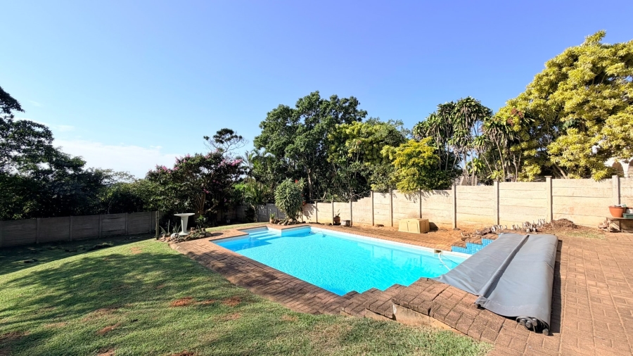 3 Bedroom Property for Sale in Uvongo KwaZulu-Natal