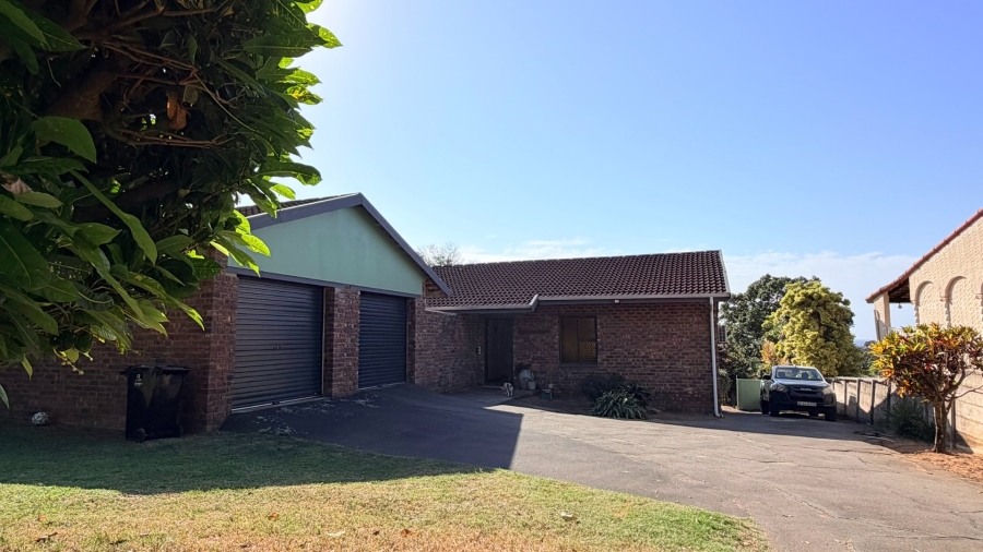 3 Bedroom Property for Sale in Uvongo KwaZulu-Natal