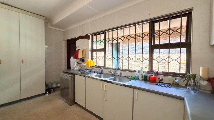 3 Bedroom Property for Sale in Uvongo KwaZulu-Natal