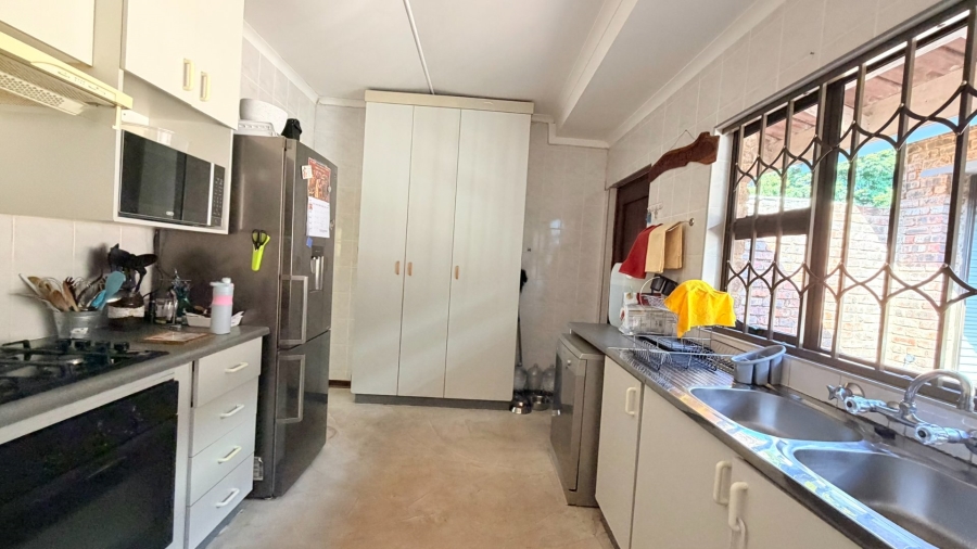 3 Bedroom Property for Sale in Uvongo KwaZulu-Natal