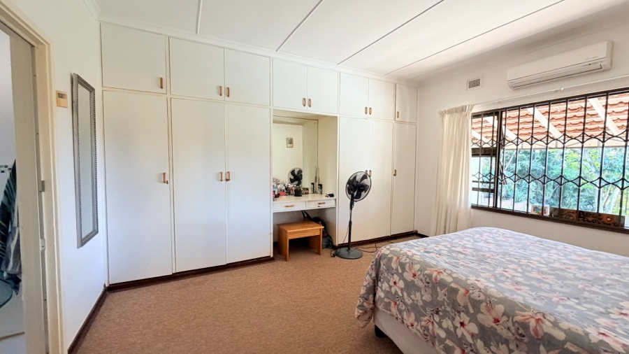 3 Bedroom Property for Sale in Uvongo KwaZulu-Natal