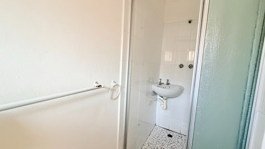 3 Bedroom Property for Sale in Uvongo KwaZulu-Natal