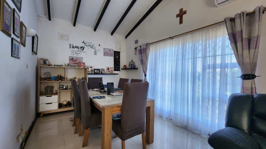 3 Bedroom Property for Sale in Oslo Beach KwaZulu-Natal