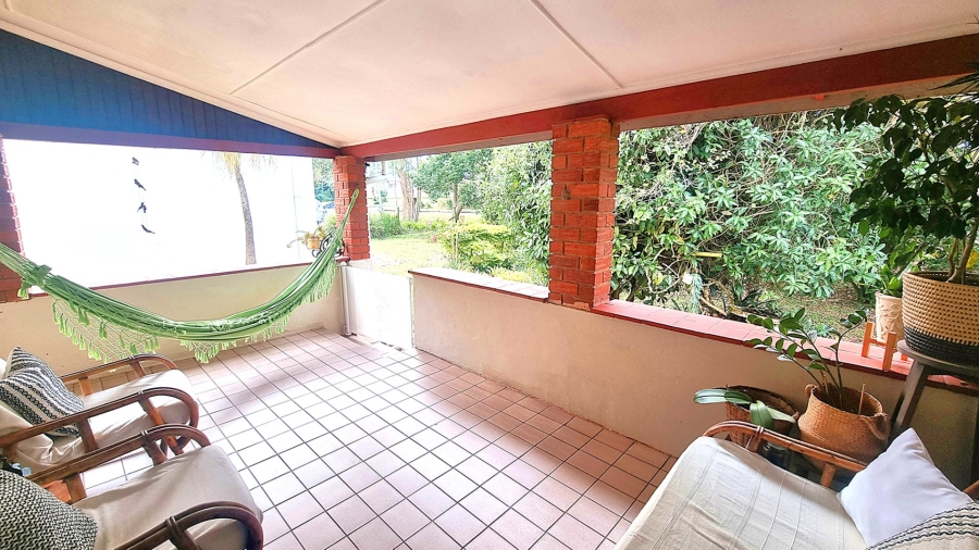5 Bedroom Property for Sale in Sea Park KwaZulu-Natal