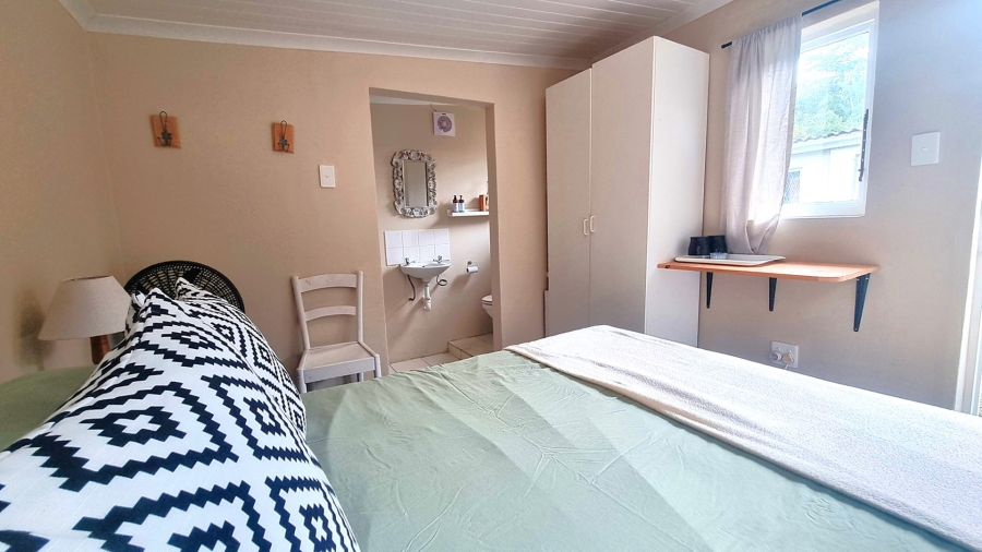 5 Bedroom Property for Sale in Sea Park KwaZulu-Natal
