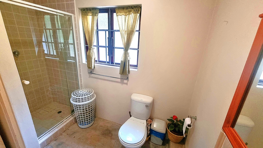 5 Bedroom Property for Sale in Sea Park KwaZulu-Natal