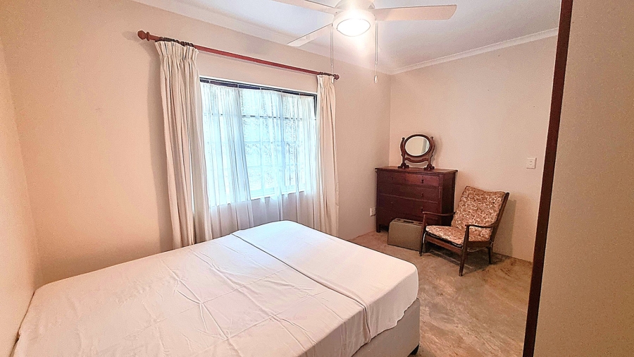 5 Bedroom Property for Sale in Sea Park KwaZulu-Natal