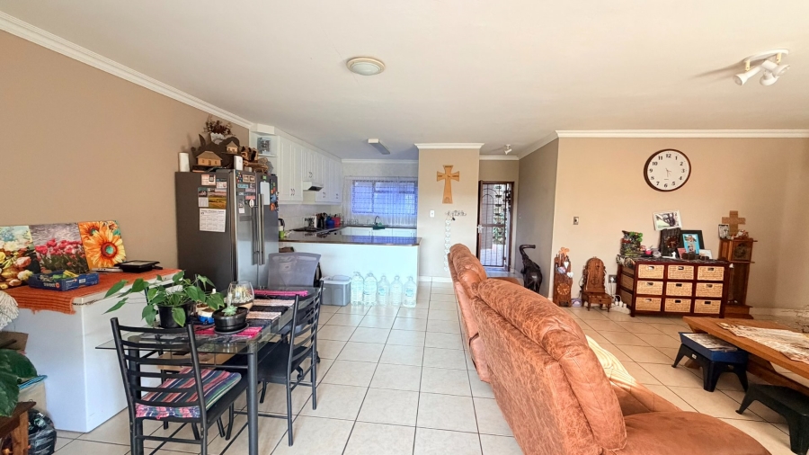 4 Bedroom Property for Sale in St Michaels On Sea KwaZulu-Natal