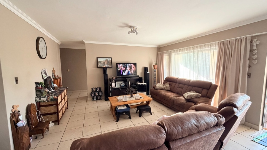 4 Bedroom Property for Sale in St Michaels On Sea KwaZulu-Natal