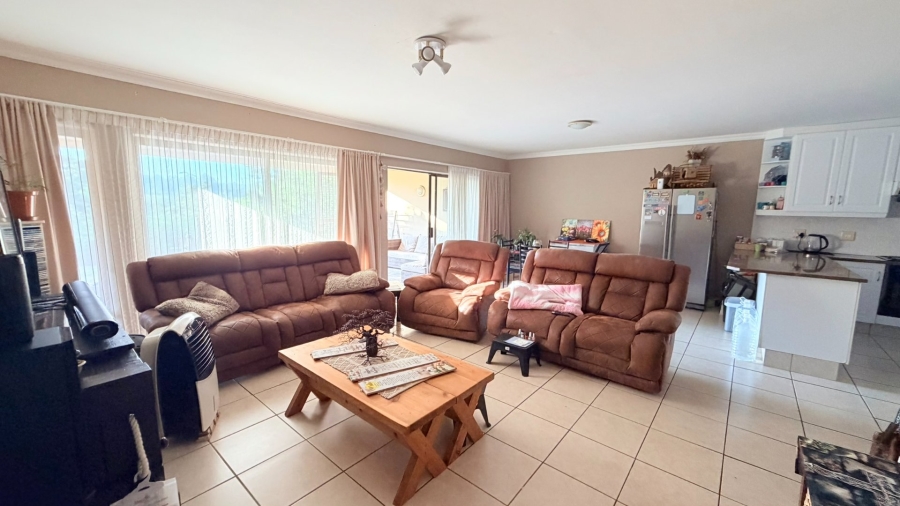4 Bedroom Property for Sale in St Michaels On Sea KwaZulu-Natal