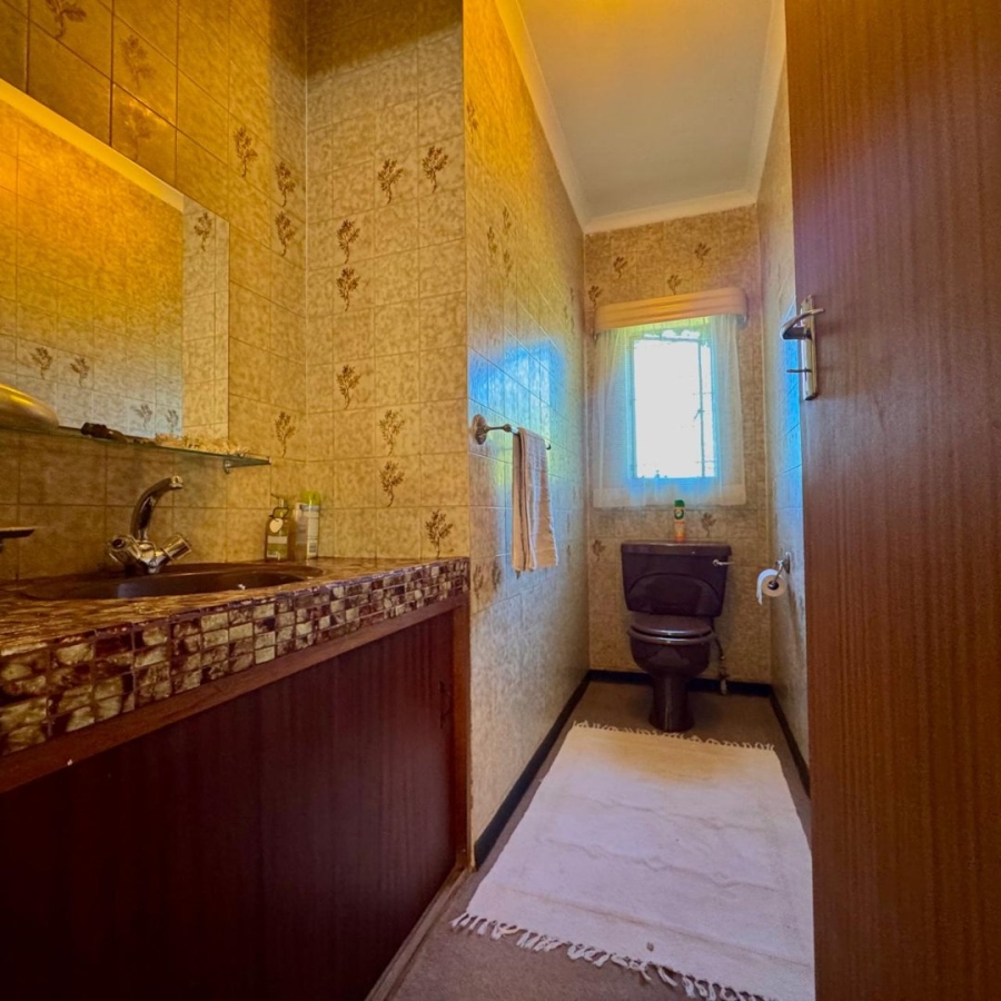 4 Bedroom Property for Sale in Huttenheights KwaZulu-Natal