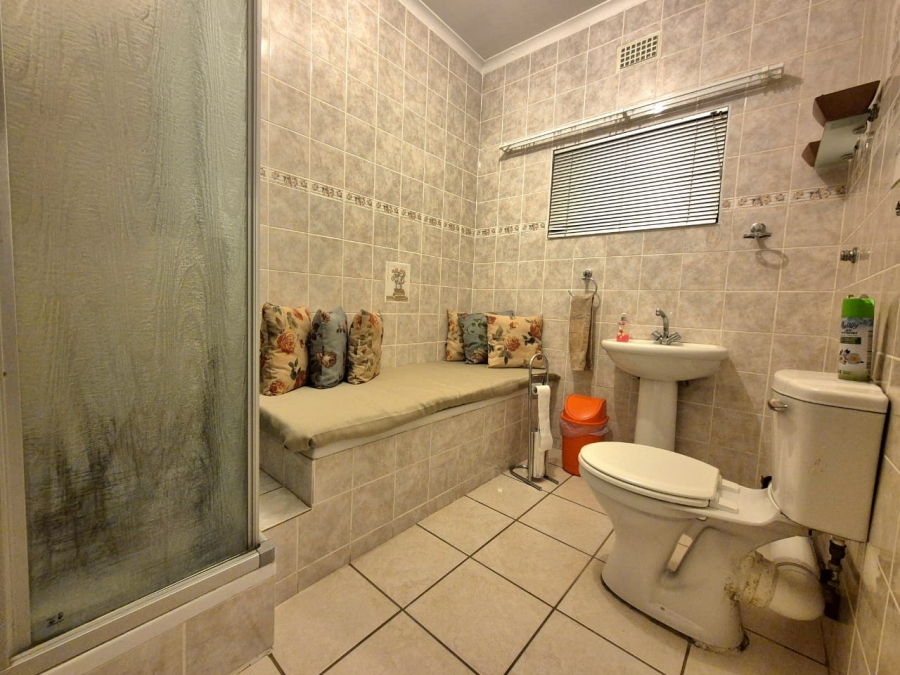 1 Bedroom Property for Sale in Arborpark KwaZulu-Natal