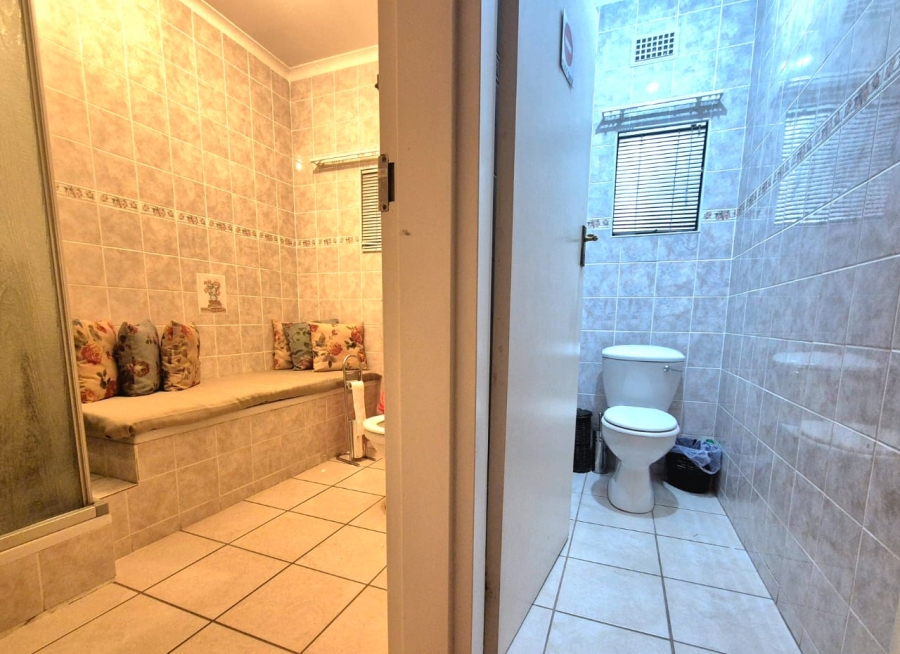 1 Bedroom Property for Sale in Arborpark KwaZulu-Natal