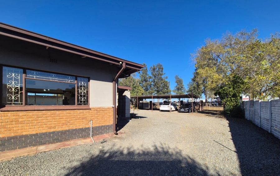 1 Bedroom Property for Sale in Arborpark KwaZulu-Natal