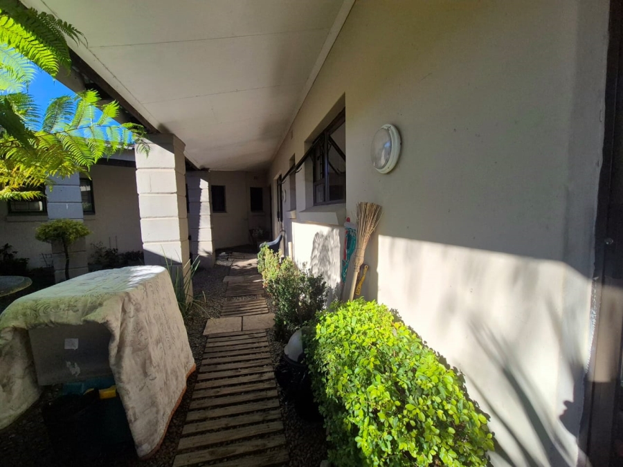 1 Bedroom Property for Sale in Arborpark KwaZulu-Natal