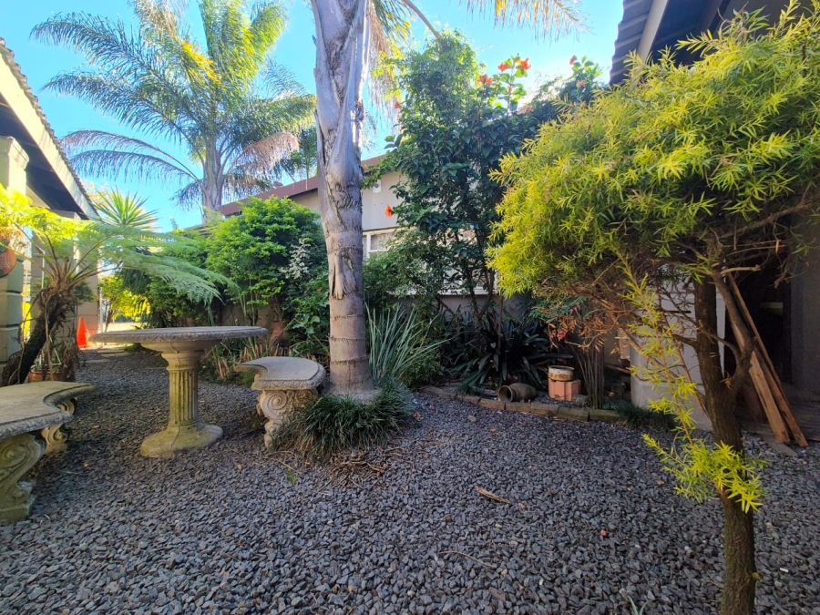1 Bedroom Property for Sale in Arborpark KwaZulu-Natal
