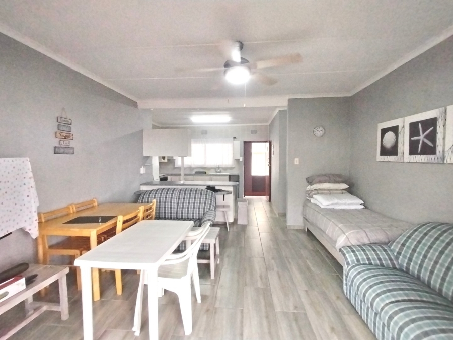 2 Bedroom Property for Sale in Manaba Beach KwaZulu-Natal