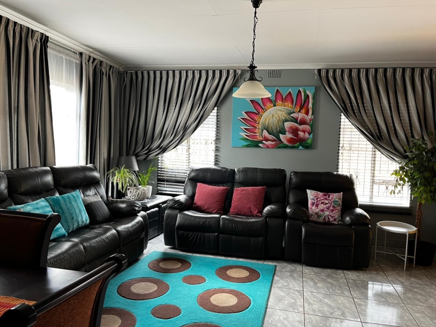 3 Bedroom Property for Sale in Fairleigh KwaZulu-Natal
