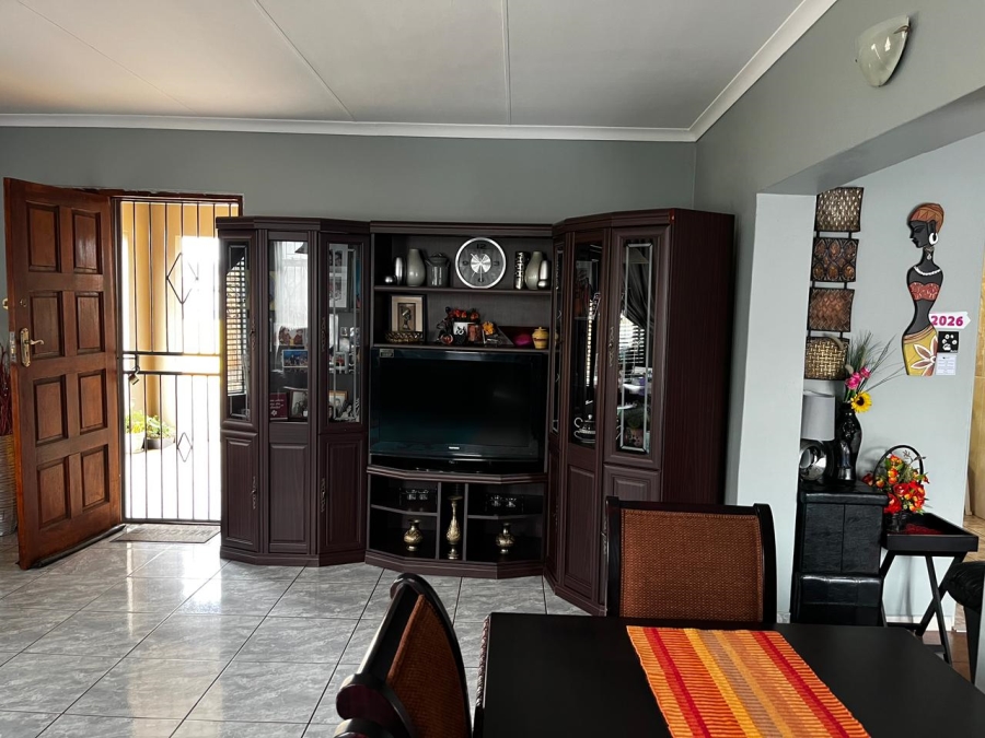 3 Bedroom Property for Sale in Fairleigh KwaZulu-Natal