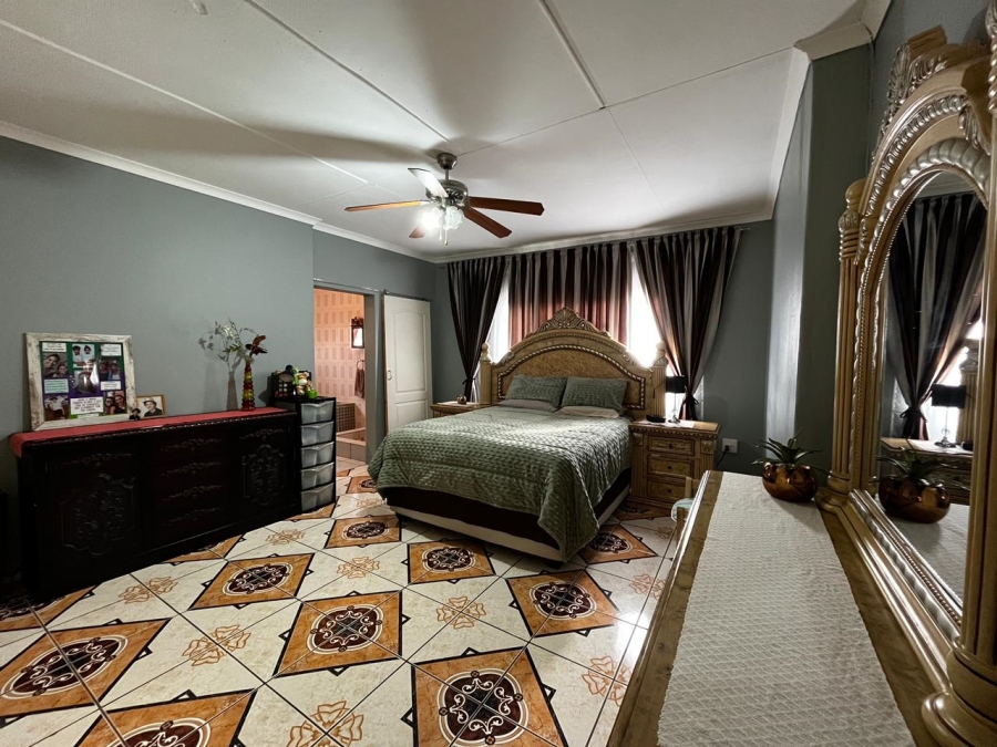 3 Bedroom Property for Sale in Fairleigh KwaZulu-Natal