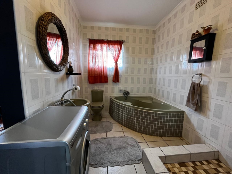 3 Bedroom Property for Sale in Fairleigh KwaZulu-Natal